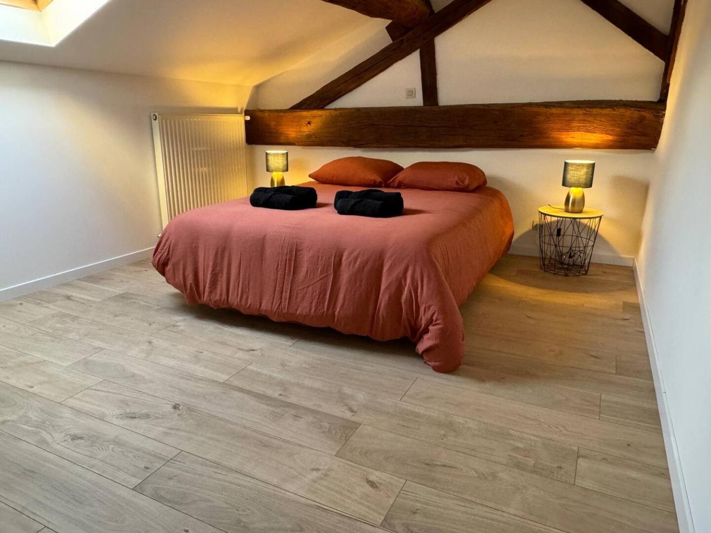 Les Chambres Tonics Montrevel-en-Bresse Exterior foto