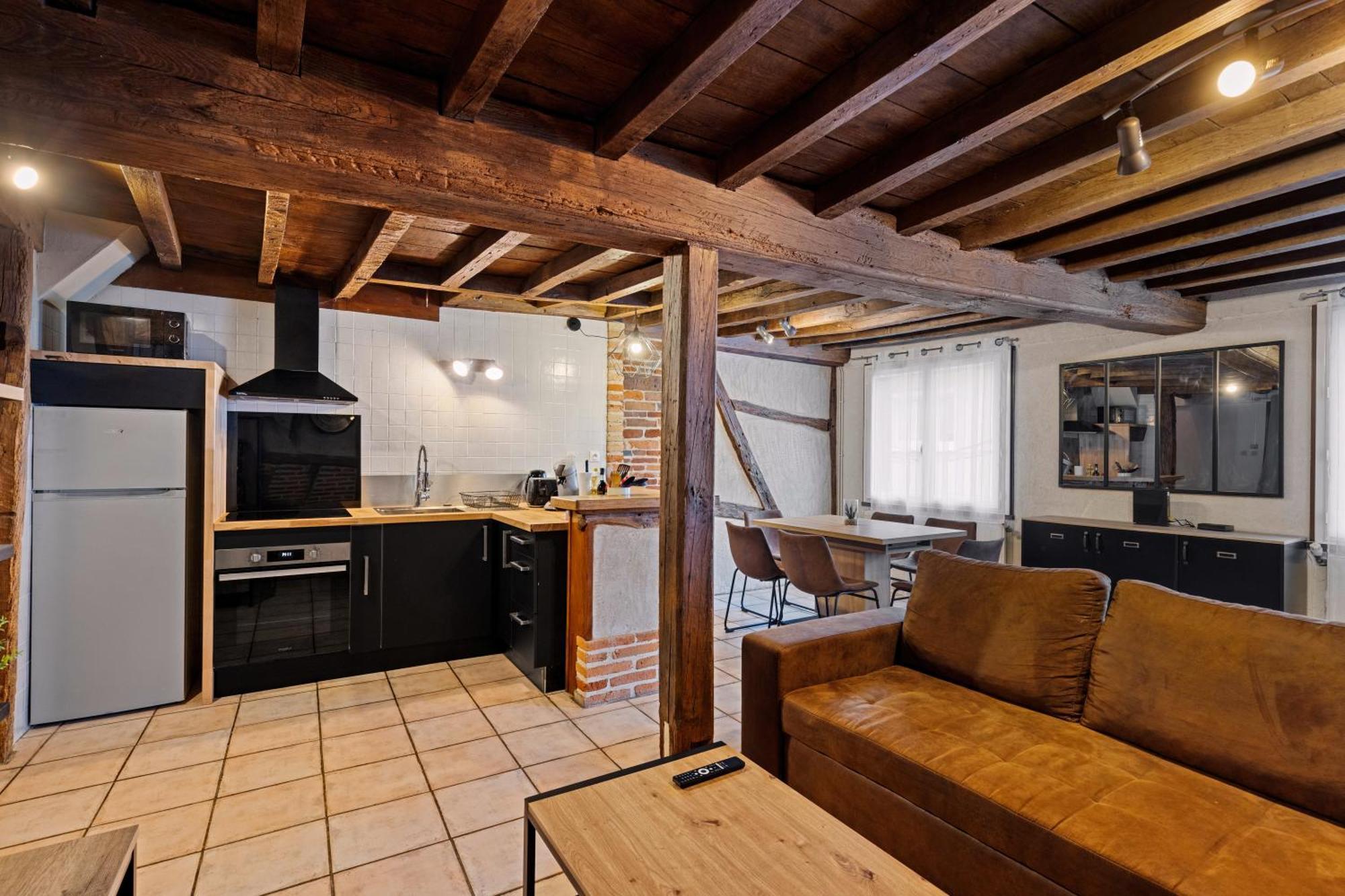 Les Chambres Tonics Montrevel-en-Bresse Exterior foto